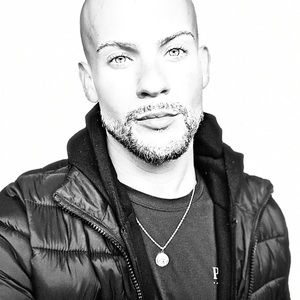 Meet your Posher, Vance